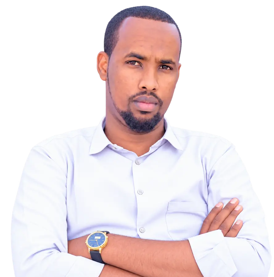 Nasir Ahmed oo gacmaha isdhaafsan